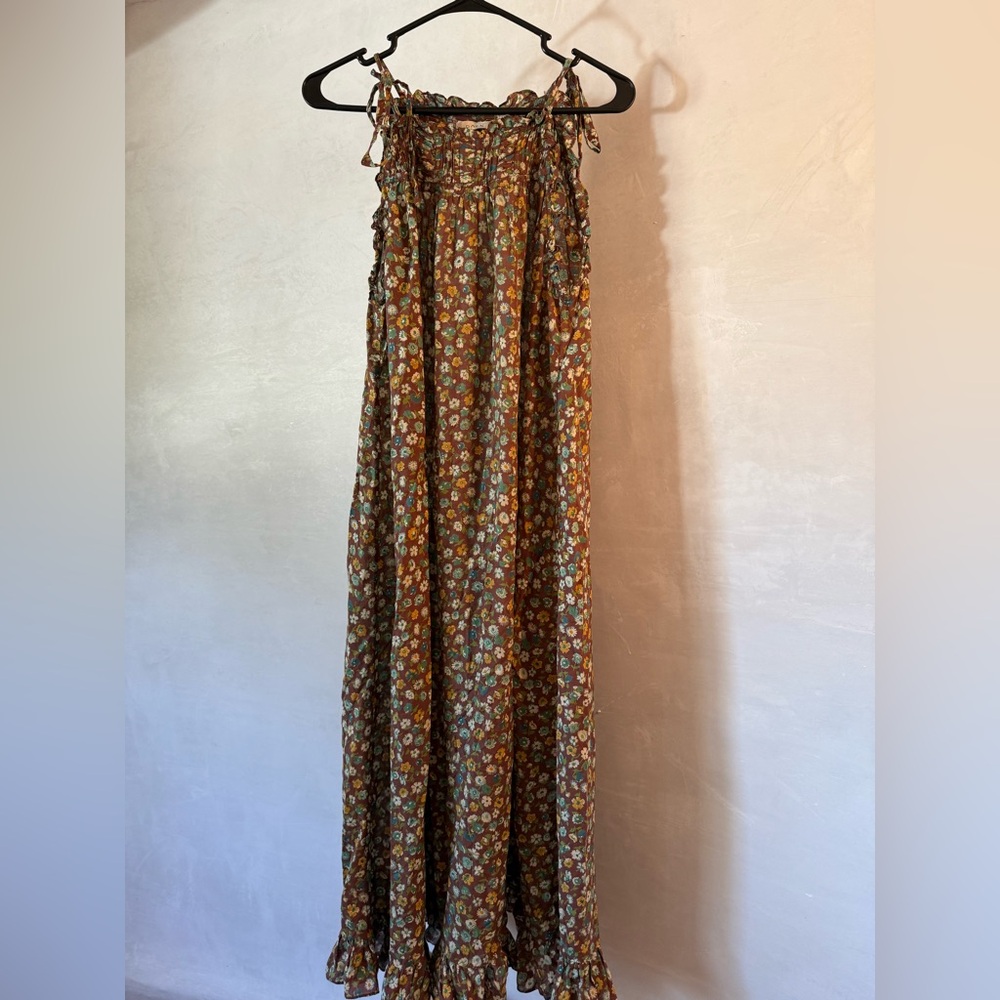 Doen Floral Midi Dress in Brown and Cream